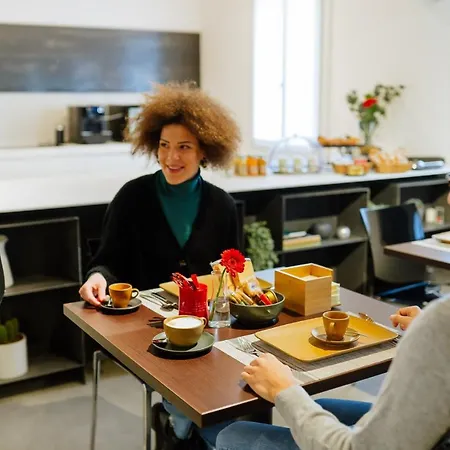 Dadi Oda ve Kahvaltı 3*